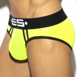 Slip ES Collection Sportive UN493 9 Slip ES Collection Sportive UN493 -Offres HOM Boutique Slip esco UN493 jaune 4